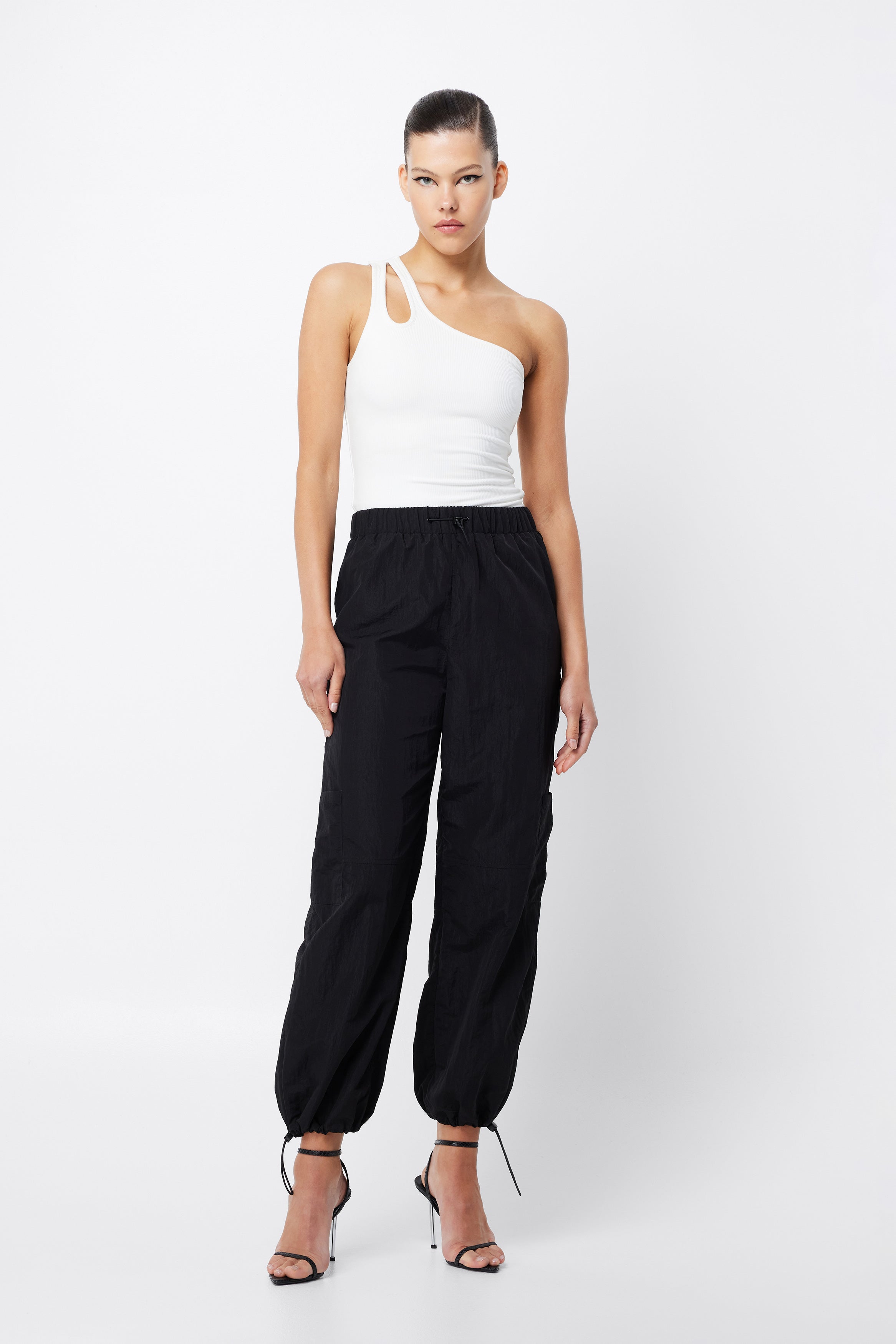 Tongue Tied Pant