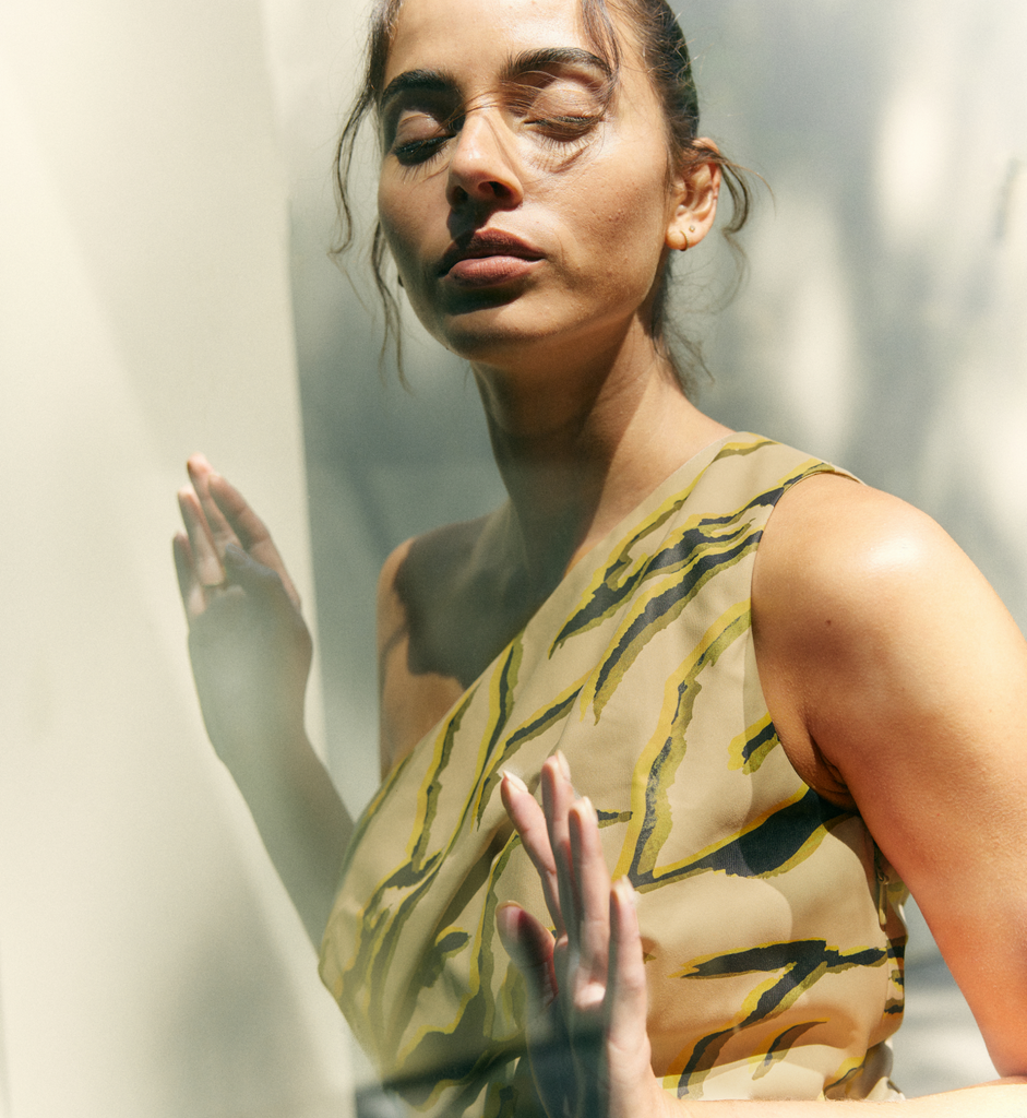 Love In The Dark Midi Dress Mossman